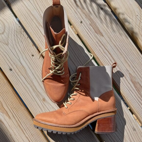 Kelsi Dagger Parkway Lace Up Leather Ankle Booties - Picture 3 of 10